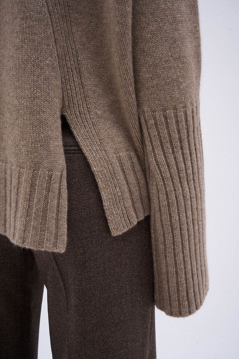 ANNE TAUPE SWEATER